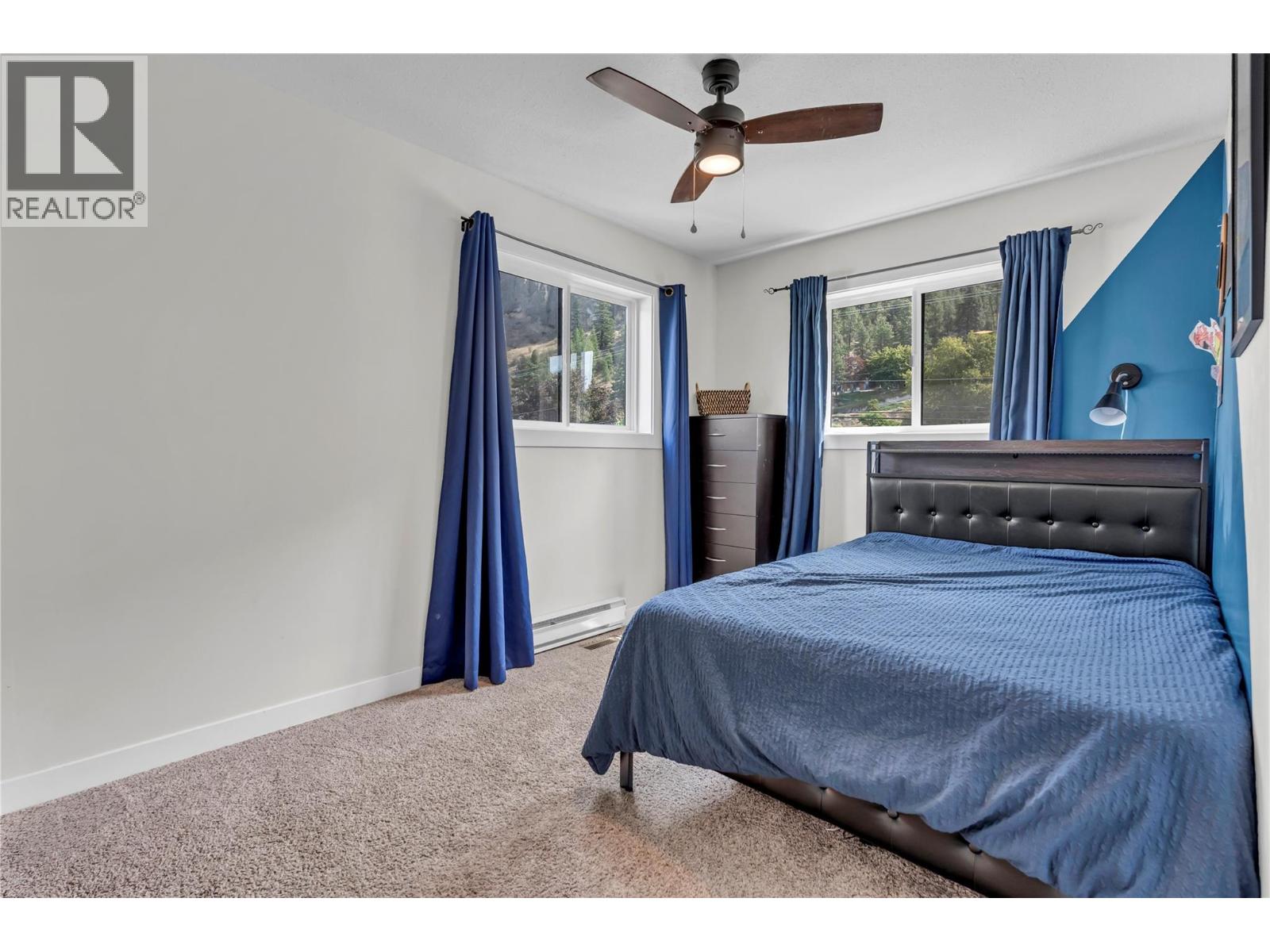 10816 Victoria Road S, Summerland