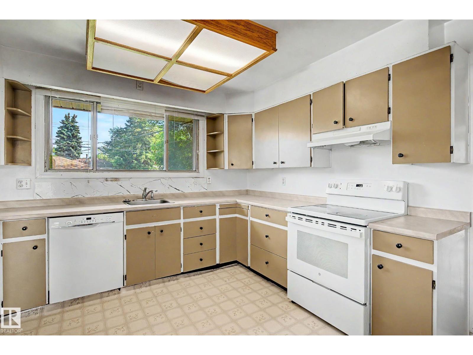9723 76 ST NW - Image 19