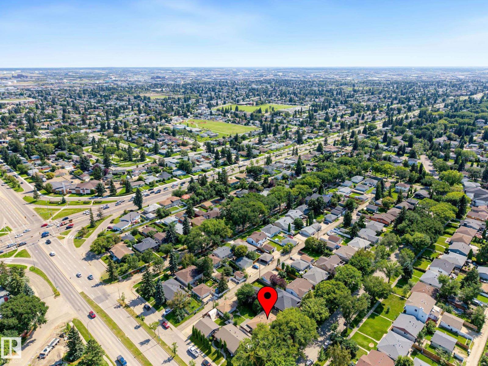 9723 76 ST NW - 57
