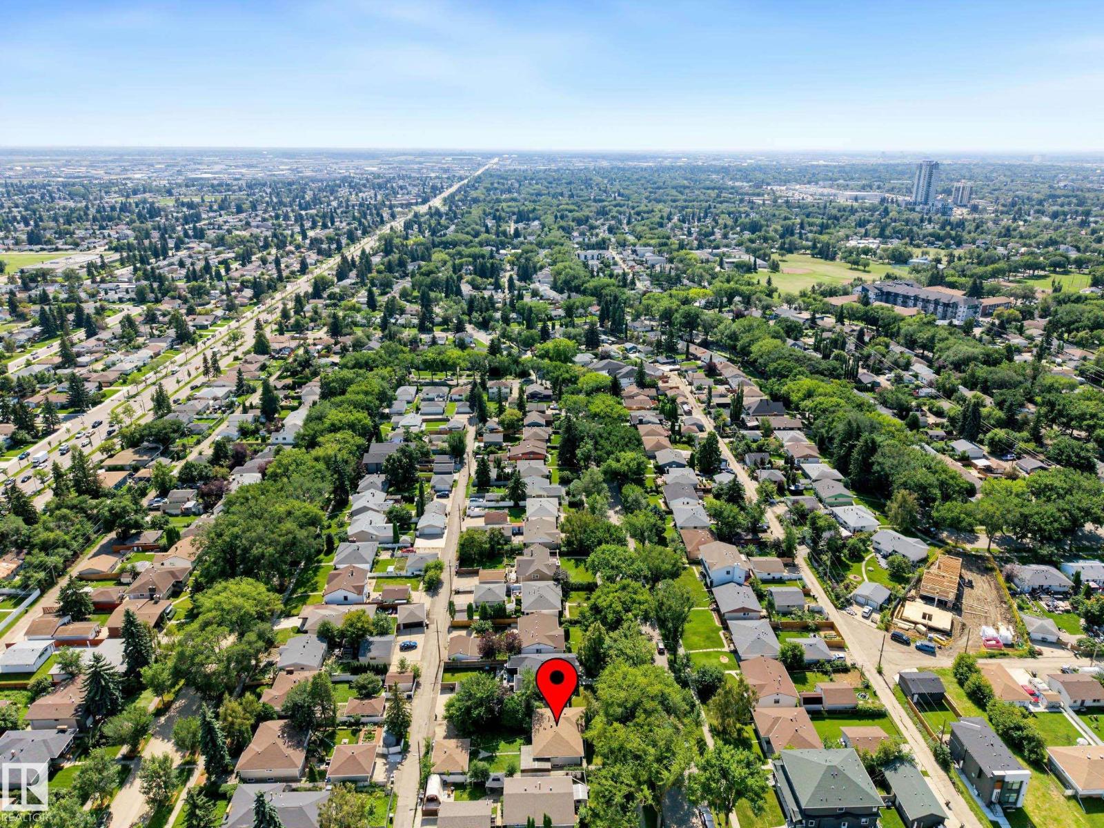 9723 76 ST NW - 56