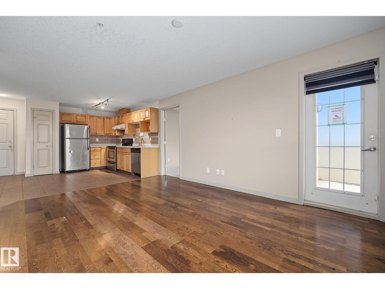 #111 5005 165 AV NW - Image 8
