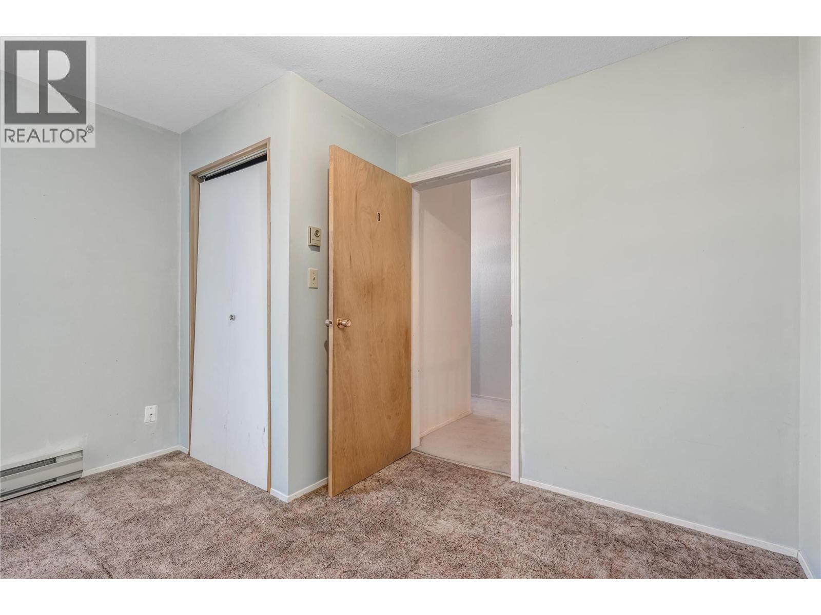 10110 Main Street - Image 22