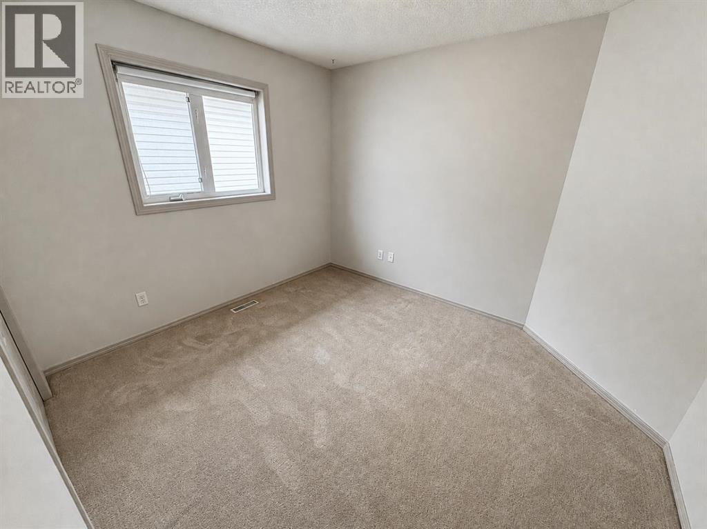 263 Heritage Court W - Image 13