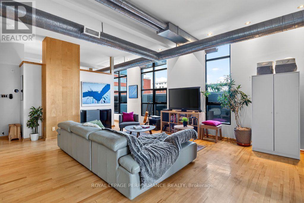 PH4 & PH6 - 255 Argyle Avenue