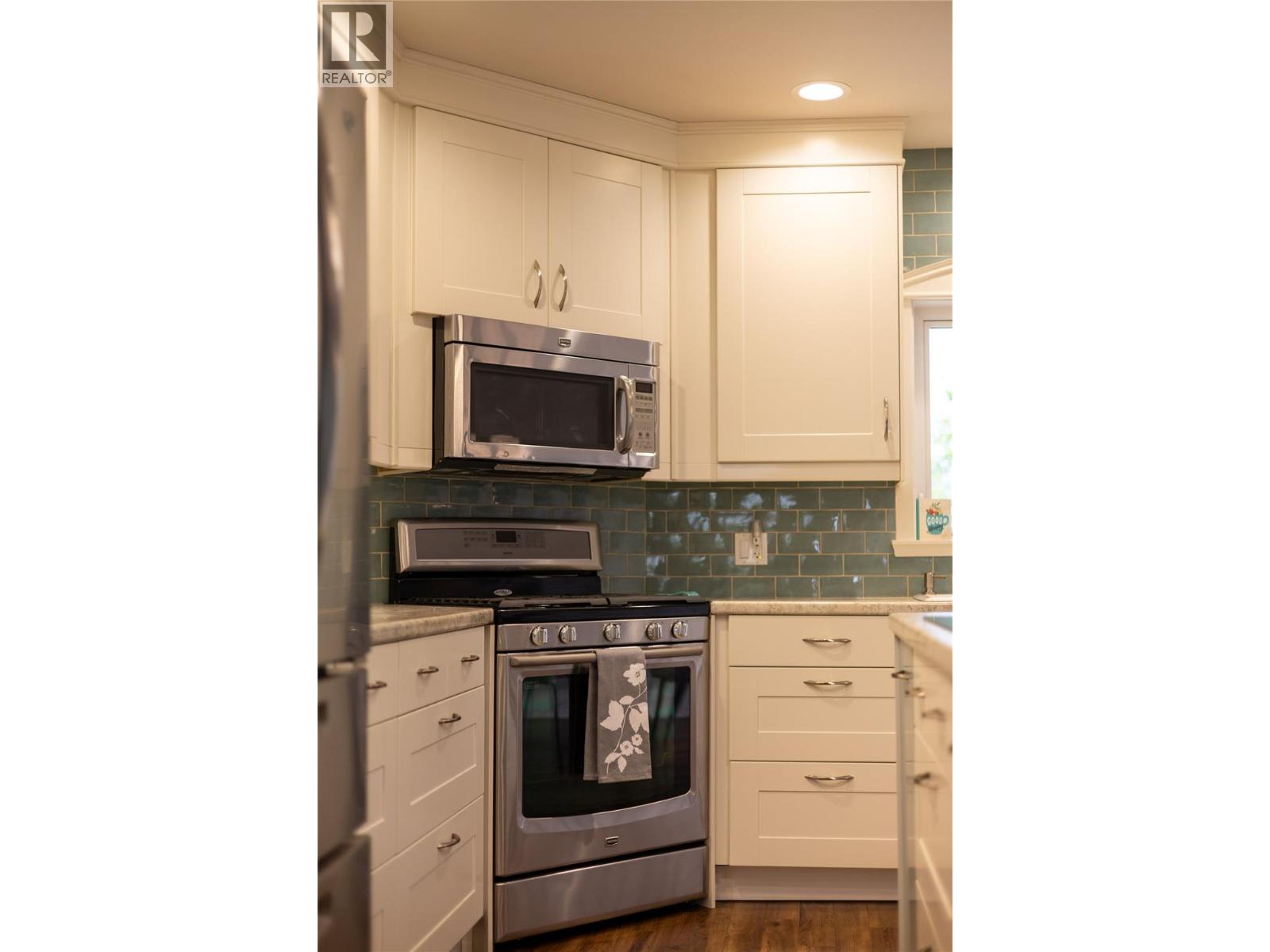1007 Fourth Street - 13