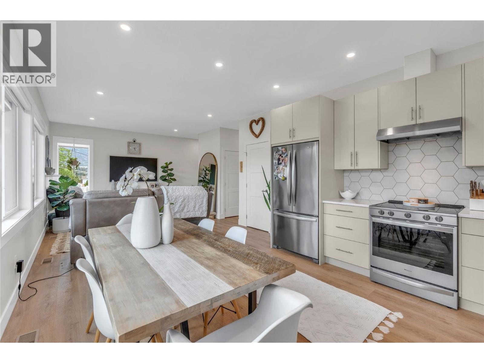 264 Douglas Avenue, Penticton