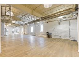 Main Flr - 51 Bulwer Street, Toronto, ON M5T1A1 Photo 15