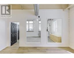 Main Flr - 51 Bulwer Street, Toronto, ON M5T1A1 Photo 18