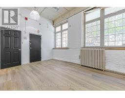 Main Flr - 51 Bulwer Street, Toronto, ON M5T1A1 Photo 22