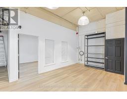 Main Flr - 51 Bulwer Street, Toronto, ON M5T1A1 Photo 23