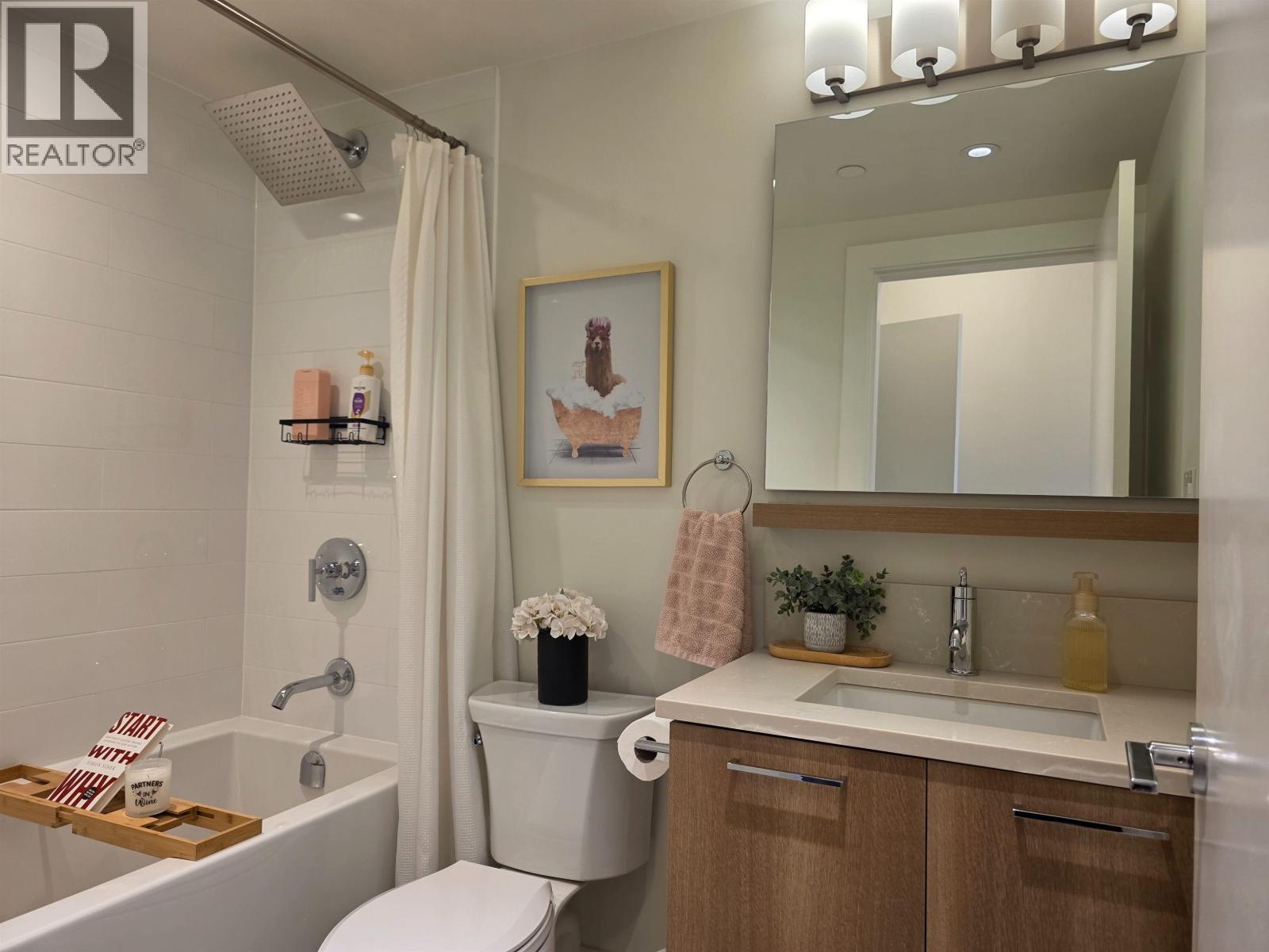 507 258 NELSON'S COURT, New Westminster