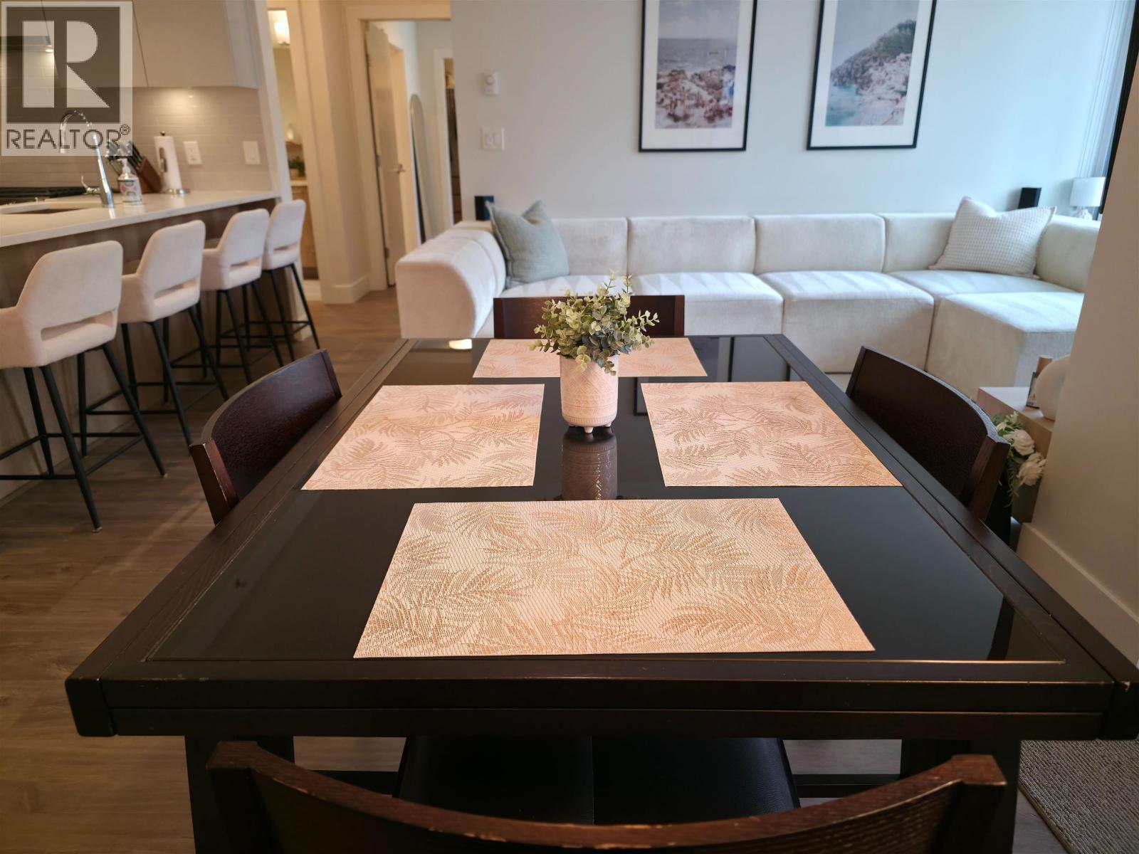 507 258 NELSON'S COURT, New Westminster