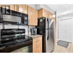 301 12020 207a Street, Maple Ridge, BC V2X8V2 Photo 6