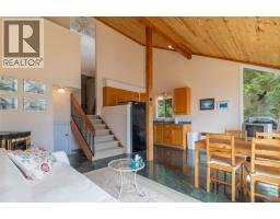 3803 Cutlass Court, Pender Island, BC V0N2M2 Photo 9