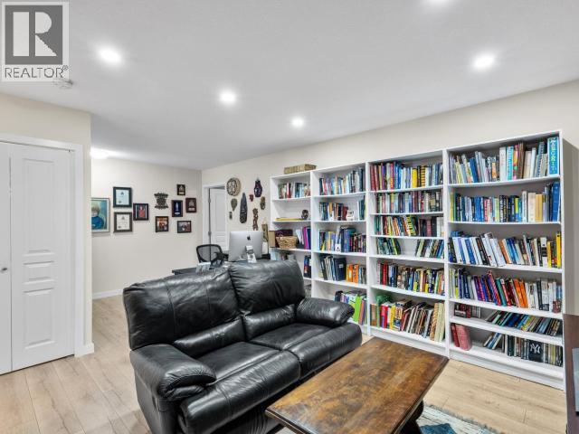 21-92 ISKOOT CRESCENT - Image 15