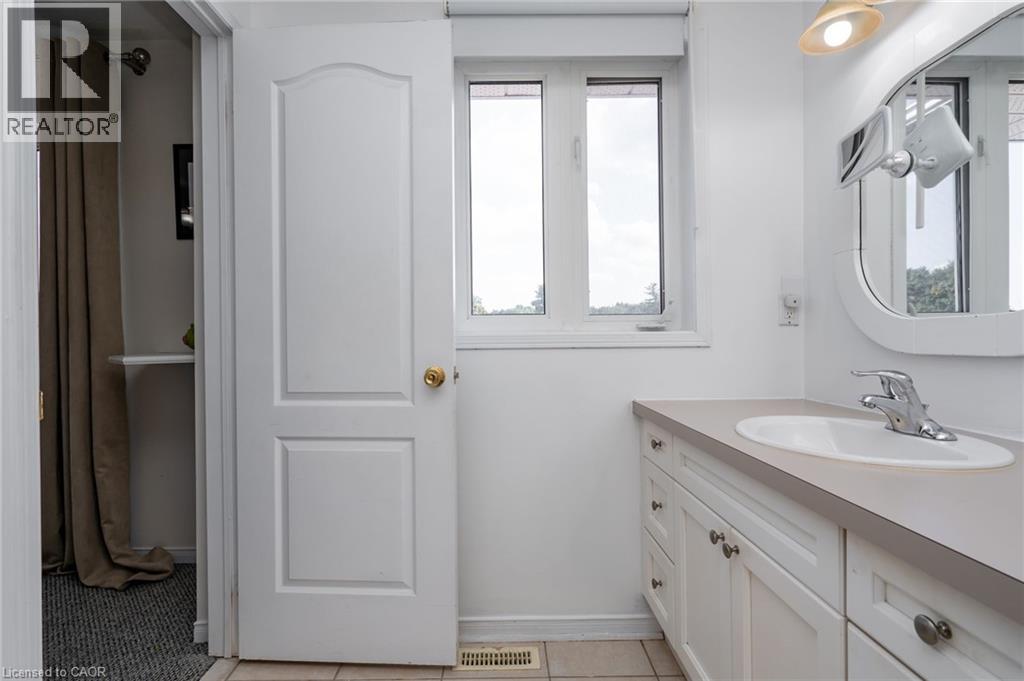 103 JOHN Street - 38