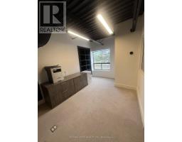 12 (upper) - 800 Arrow Road, Toronto, ON M9M2Z8 Photo 10