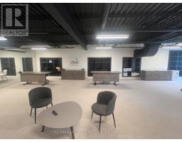 12 (upper) - 800 Arrow Road, Toronto, ON M9M2Z8 Photo 6