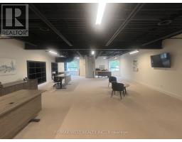 12 (upper) - 800 Arrow Road, Toronto, ON M9M2Z8 Photo 8