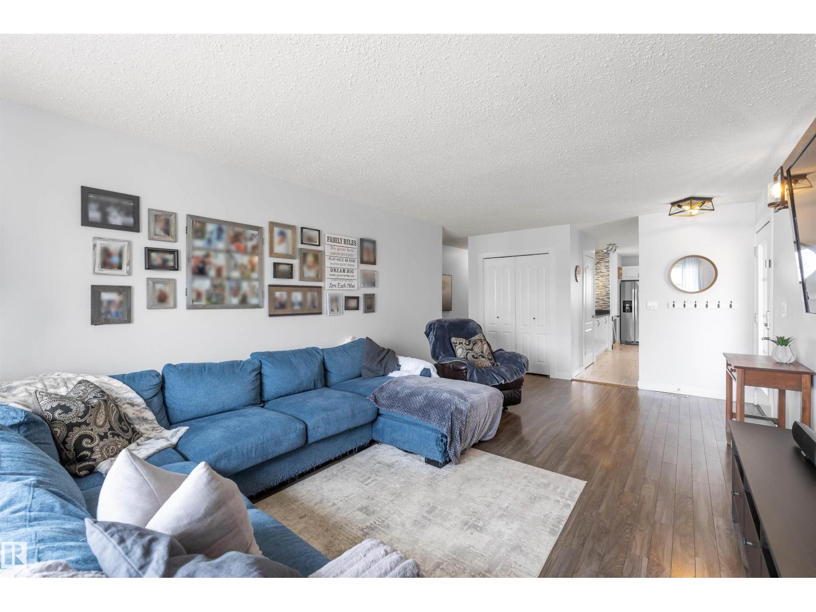 9025 95 AV - Image 10