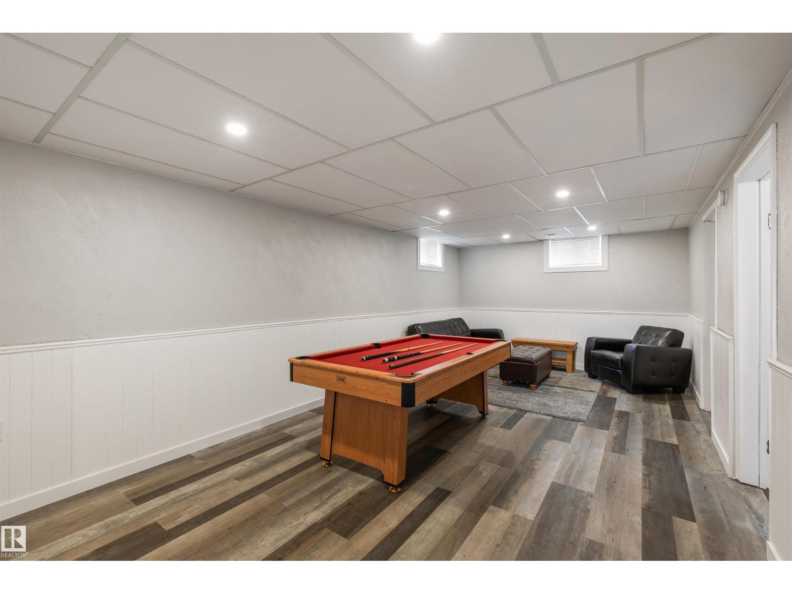 9025 95 AV - Image 35