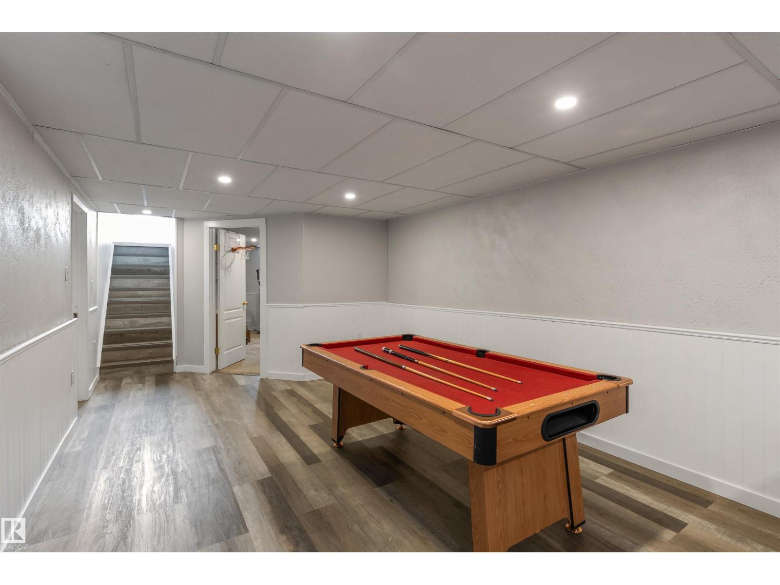 9025 95 AV - Image 38