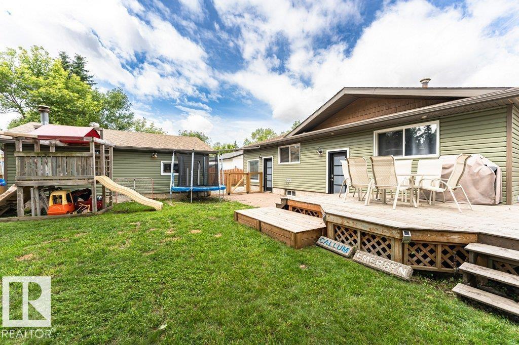9025 95 AV - Image 52