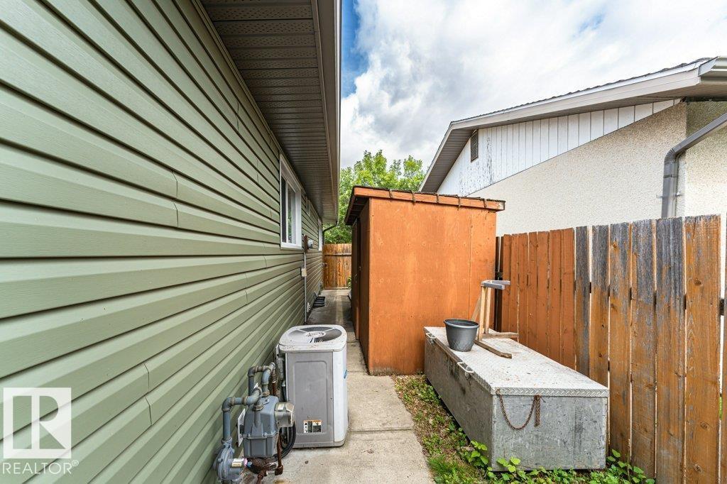 9025 95 AV - Image 55