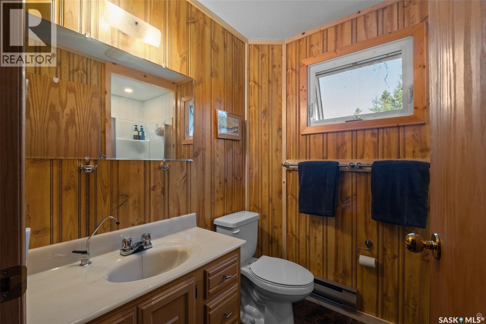 282 Neis DRIVE - 32