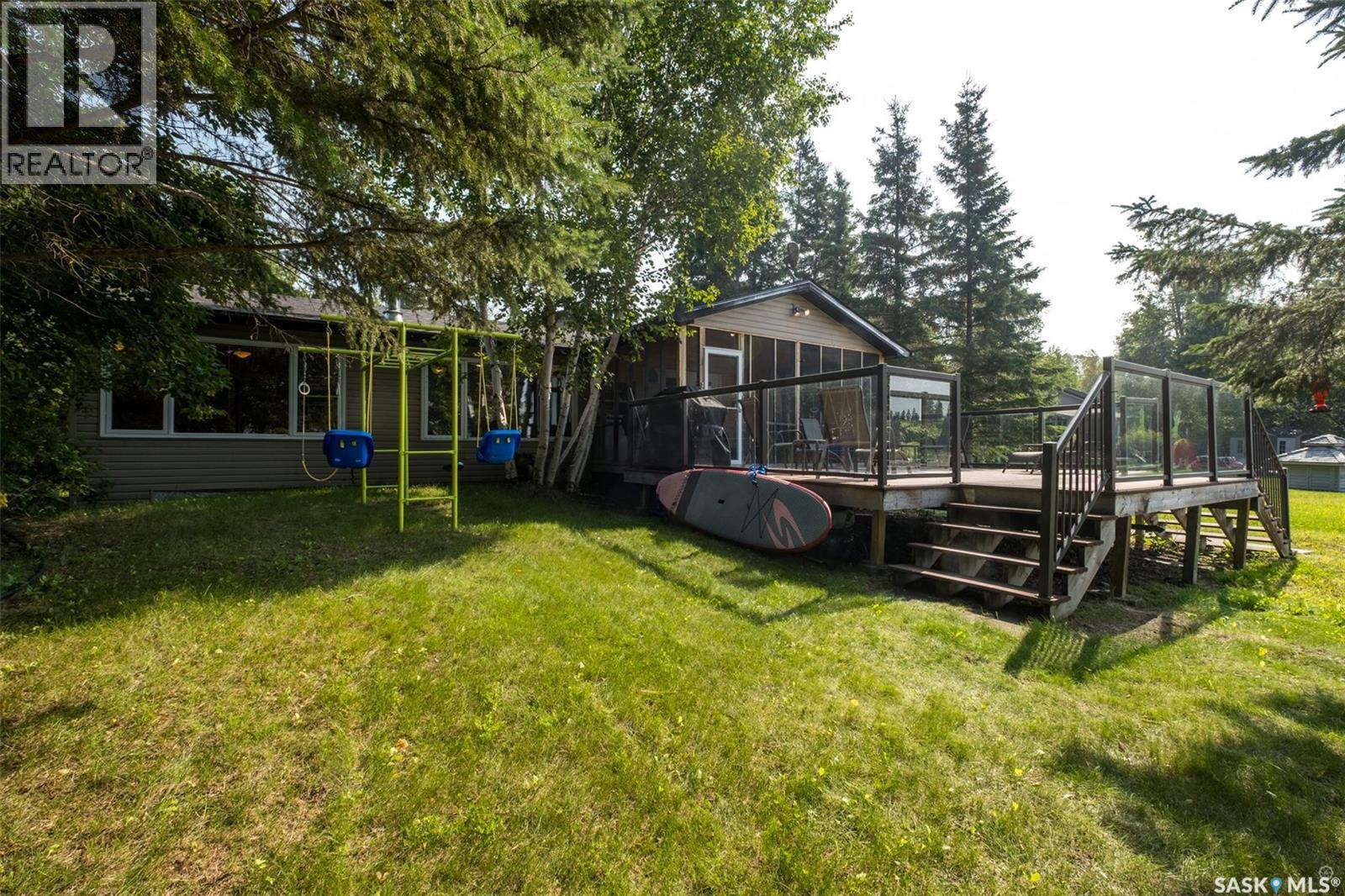 282 Neis DRIVE - 38
