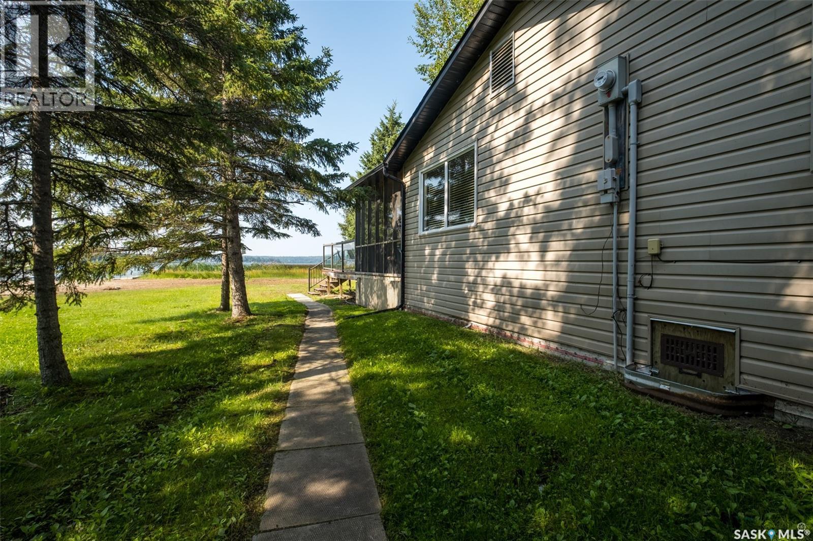 282 Neis DRIVE - 41