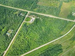 39003 Uppingham Road, Anola, MB R5L0J4 Photo 22