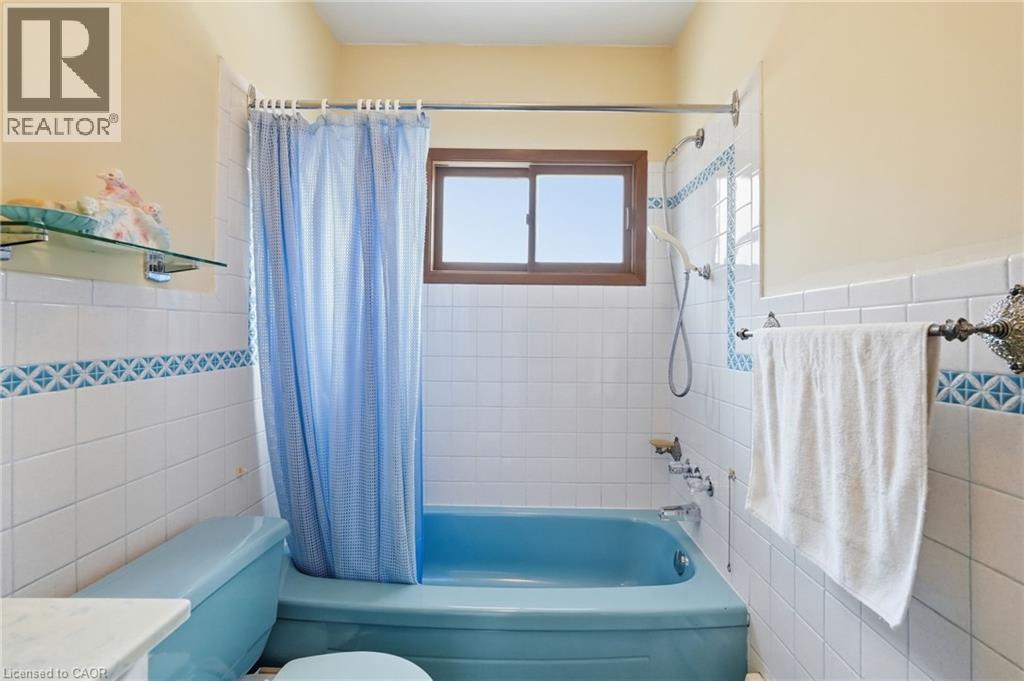 4587 THIRD Avenue - Image 22