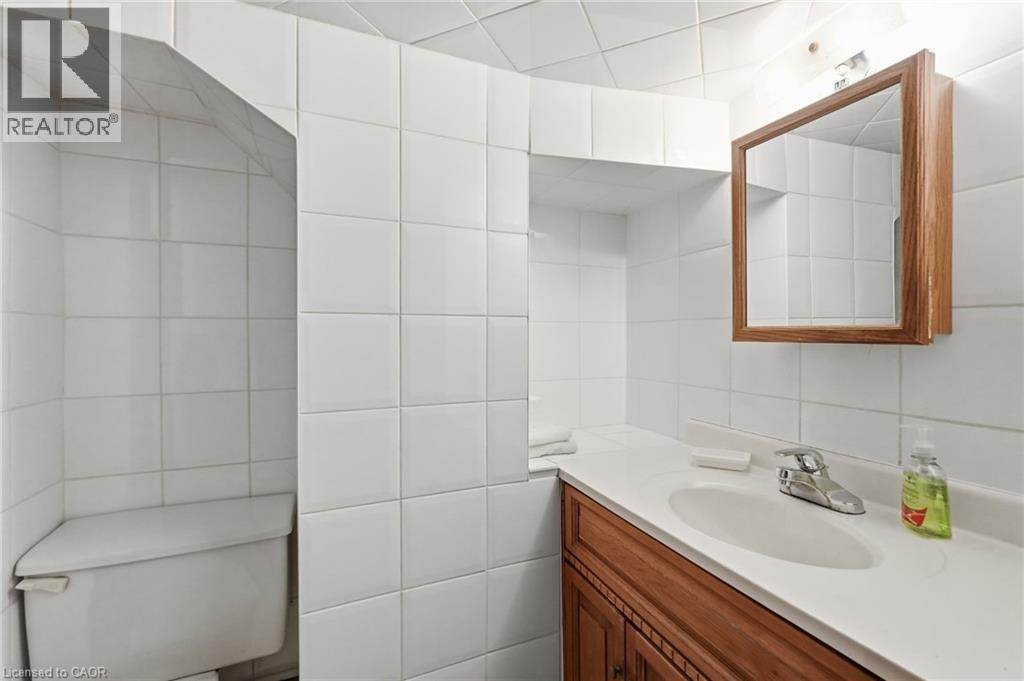 4587 THIRD Avenue - Image 40