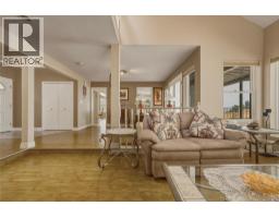 Living room - 19 Preston Crescent, Enderby, BC V4Y4C5 Photo 8