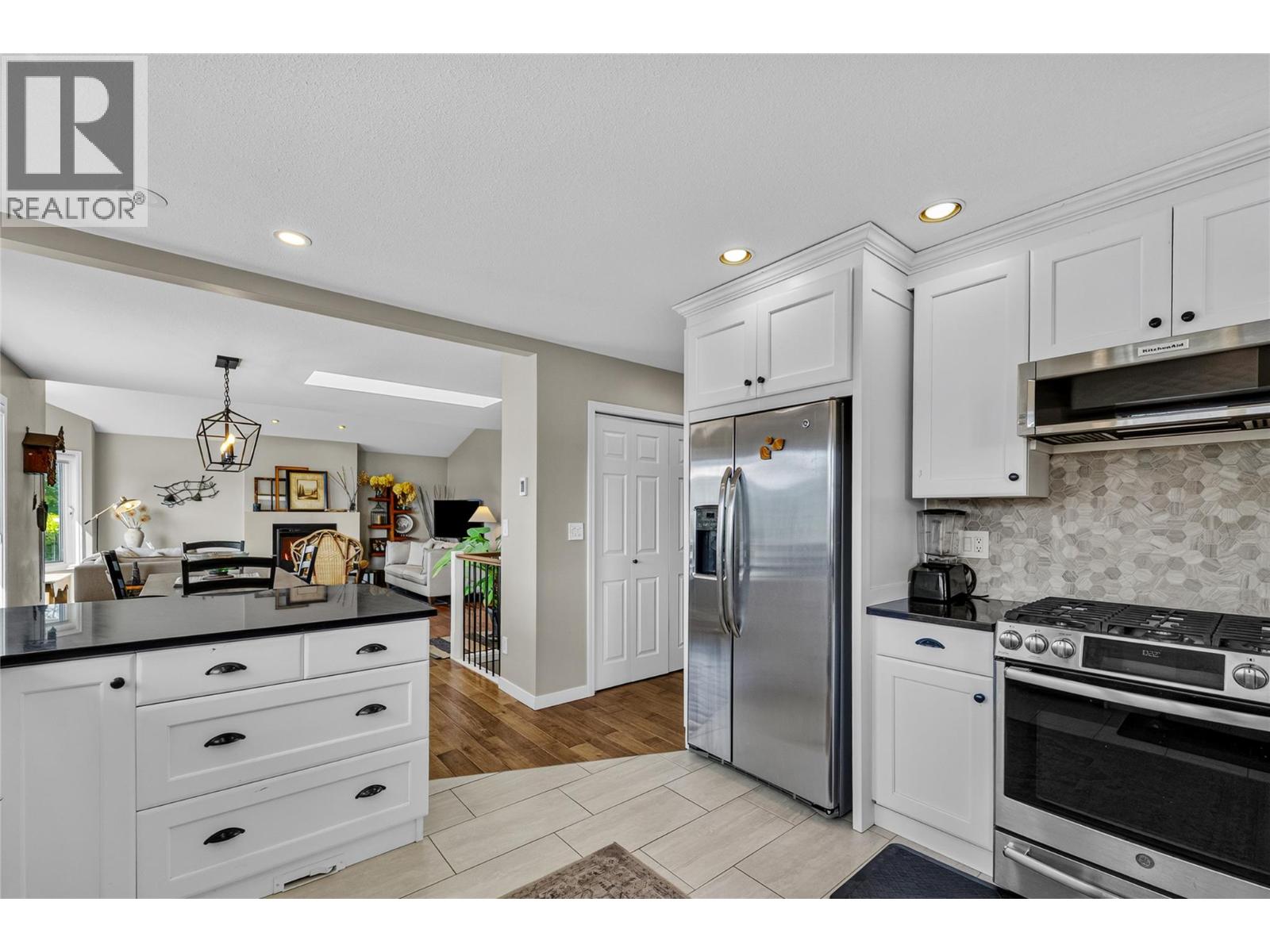 1434 Mt Dufferin Drive - Image 5