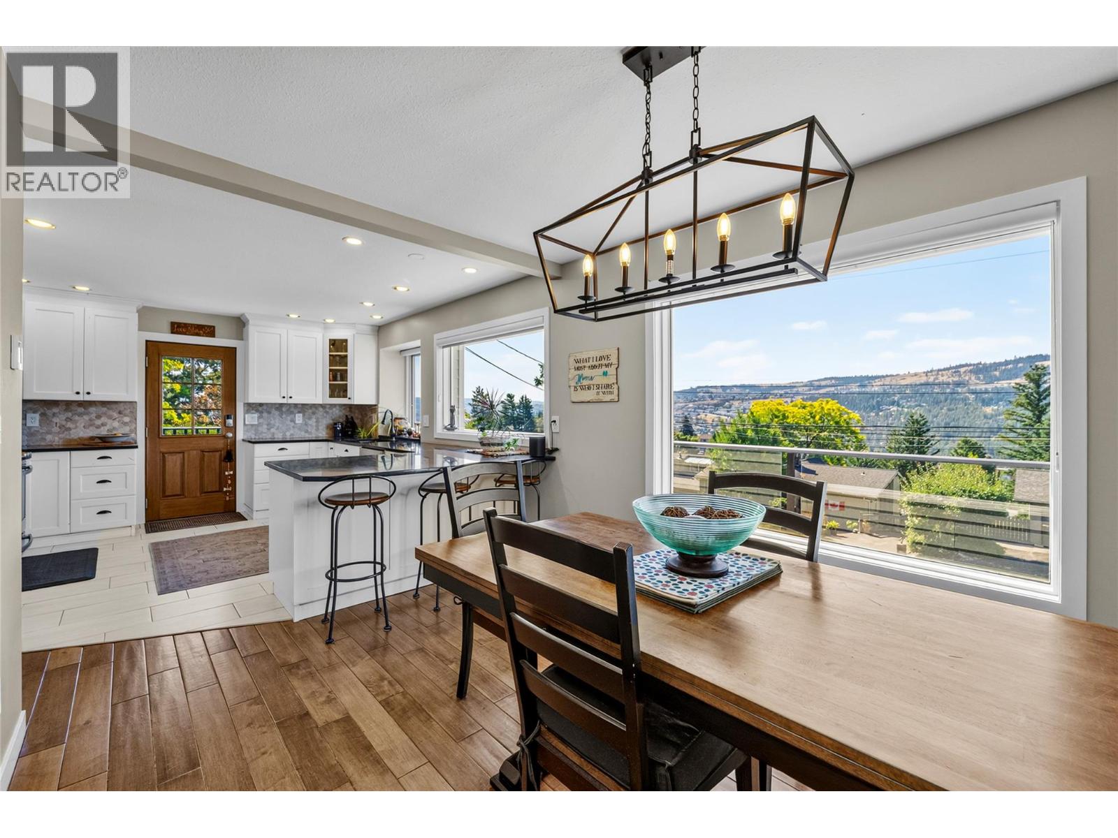 1434 Mt Dufferin Drive - Image 6