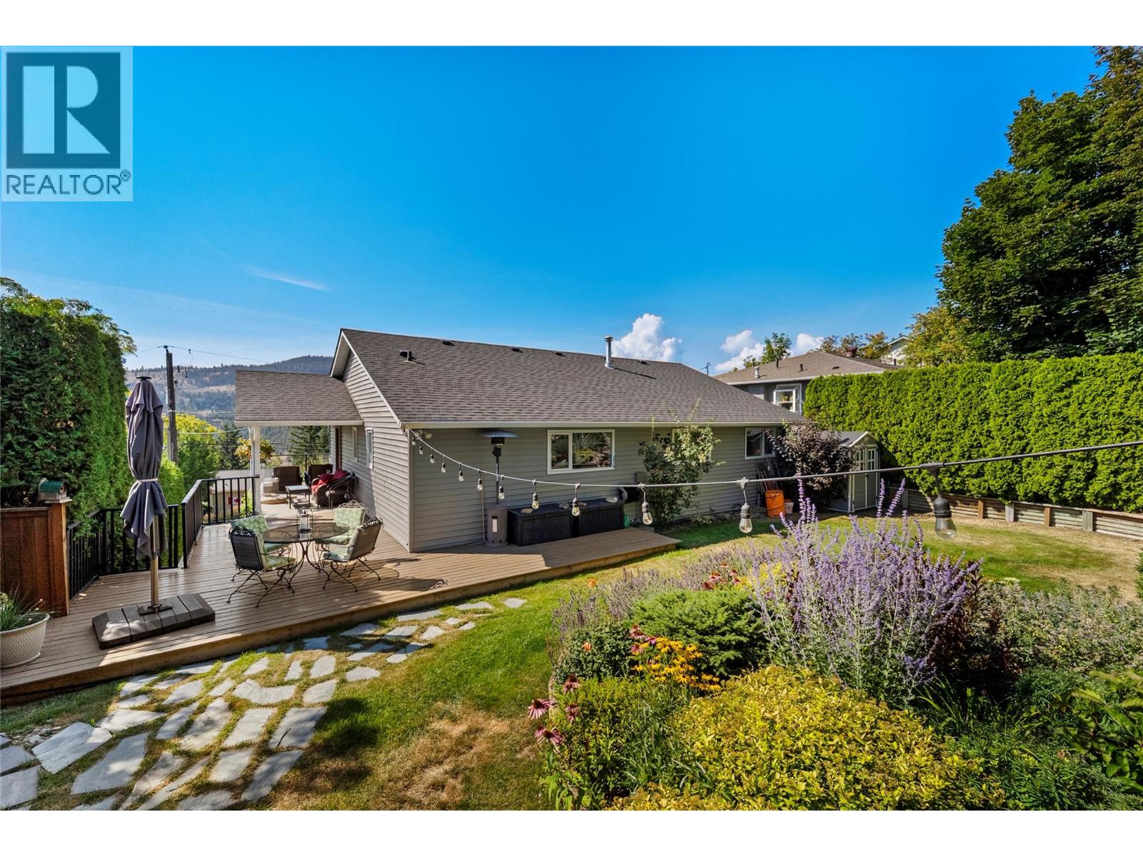 1434 Mt Dufferin Drive - 45