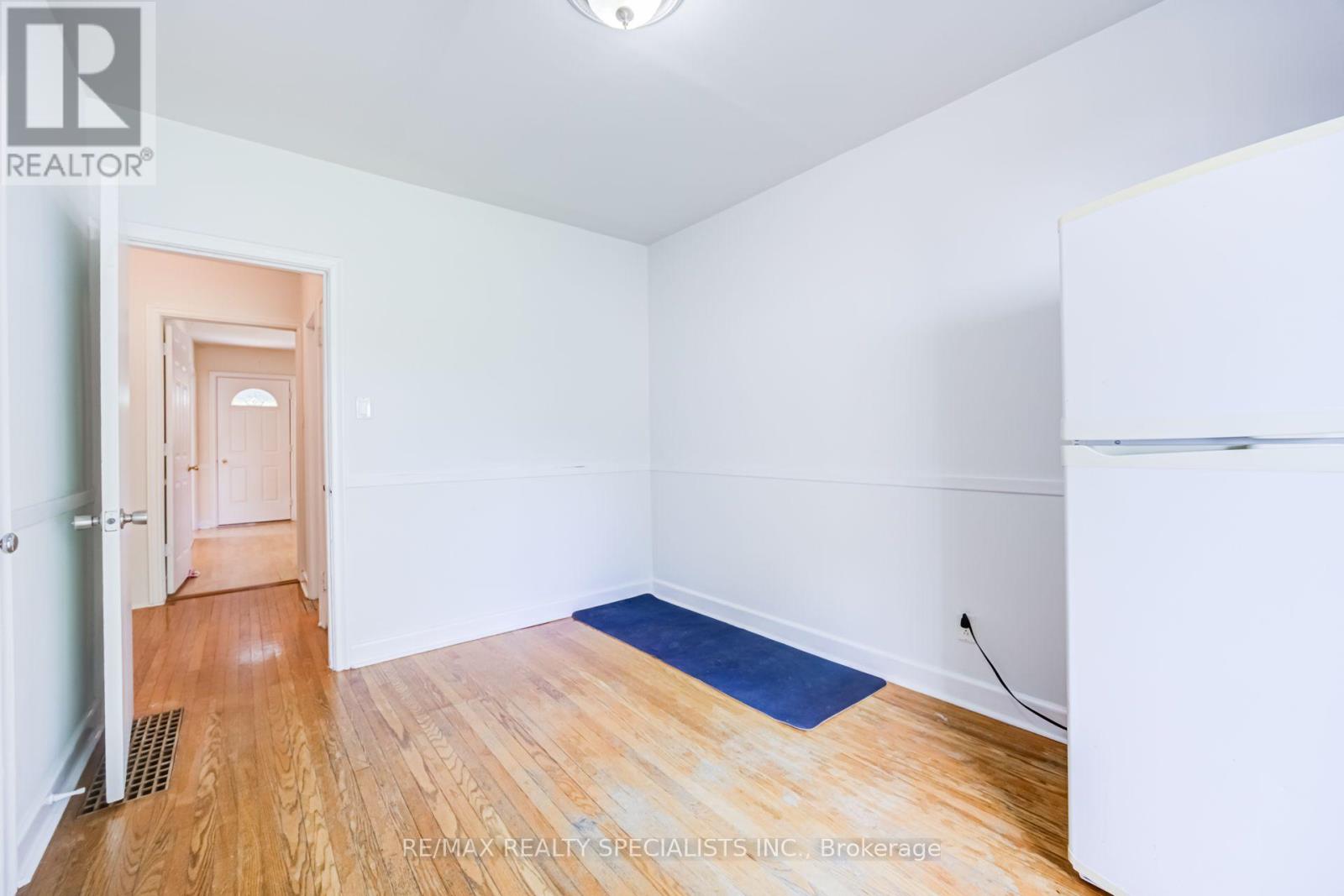 47 SINGLETON ROAD - 15
