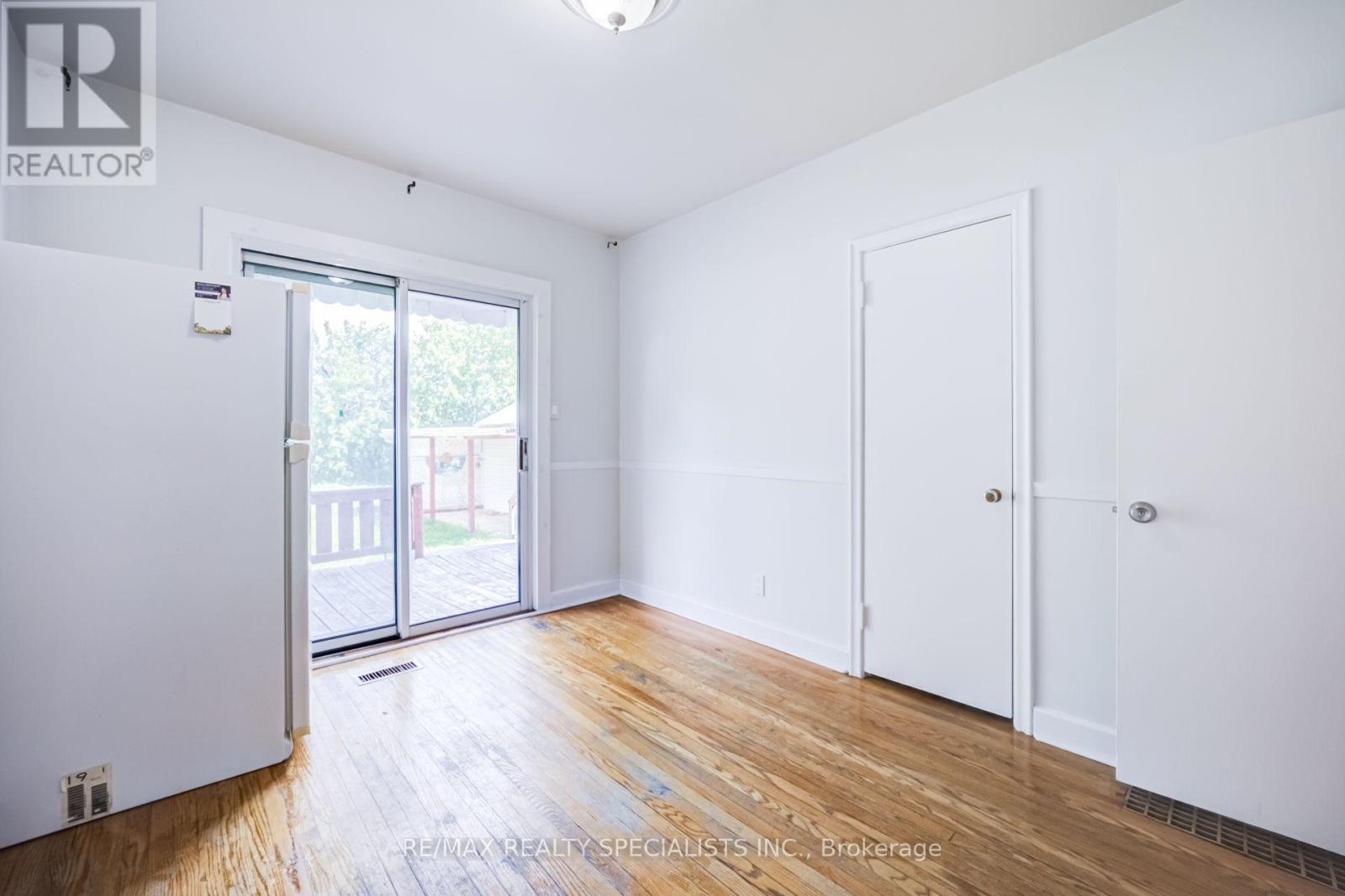 47 SINGLETON ROAD - 16