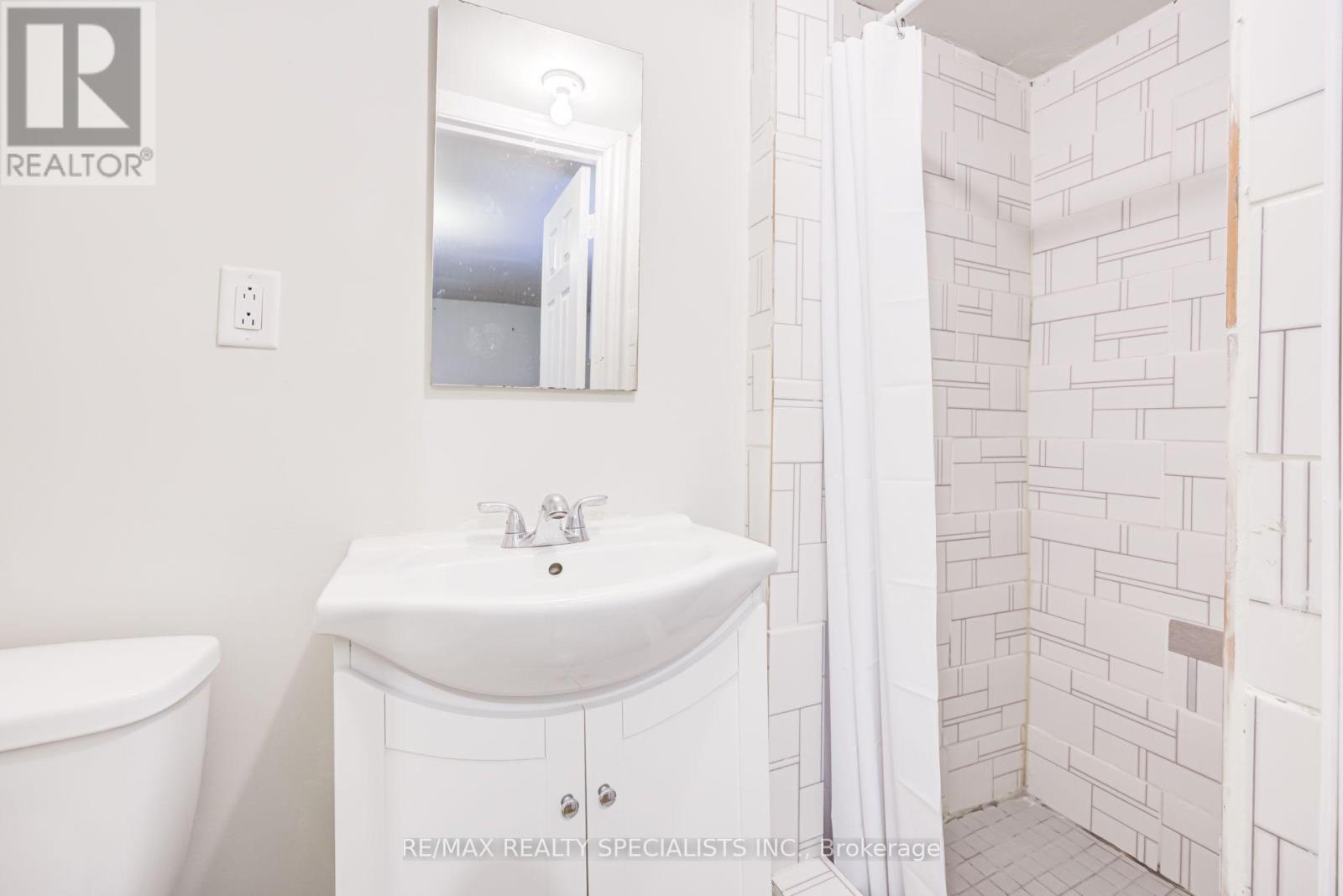 47 SINGLETON ROAD - 31