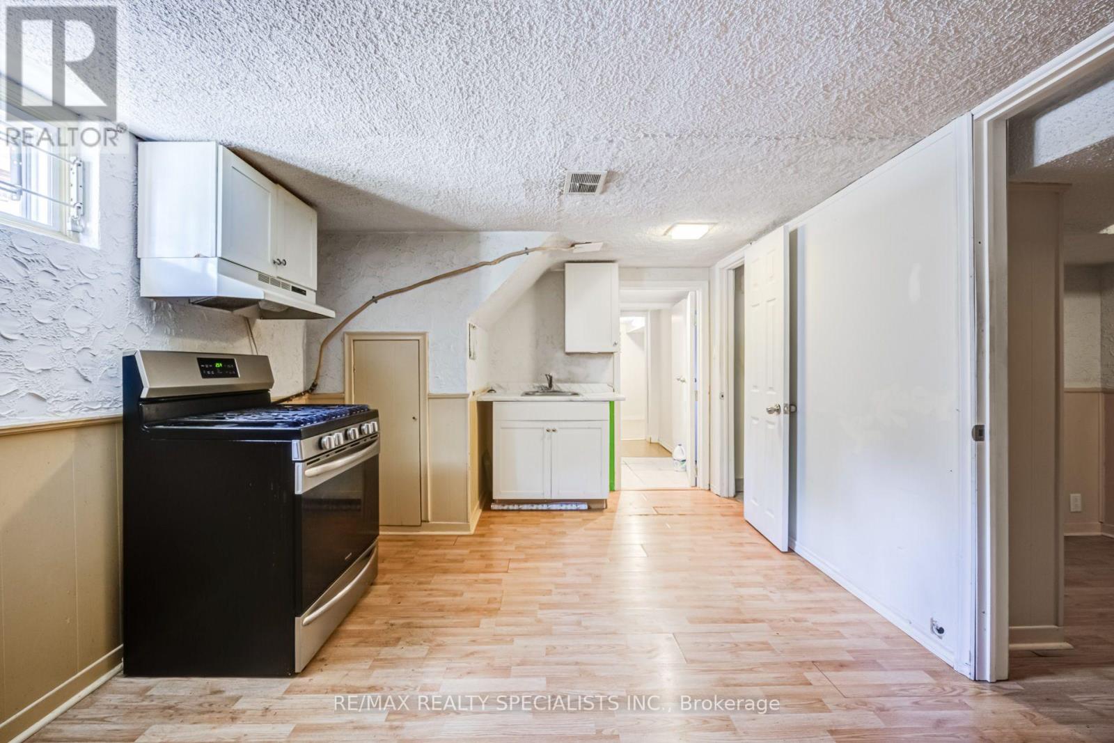 47 SINGLETON ROAD - Image 36
