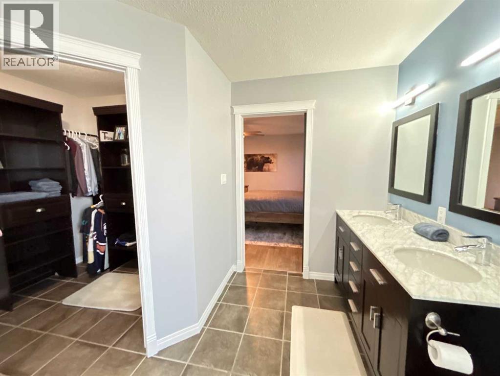 938 Manor Place SE - 31