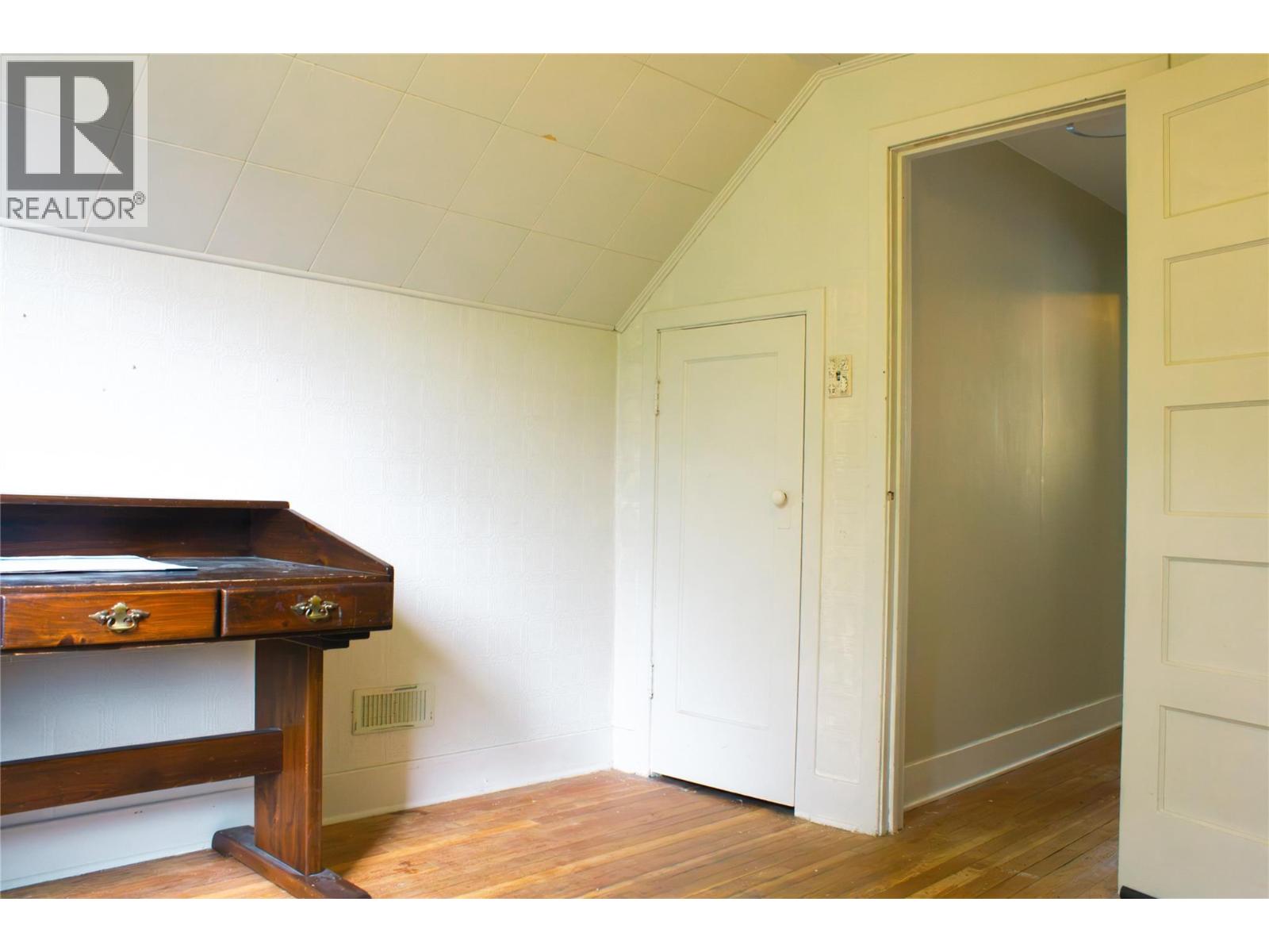 2170 Thompson Avenue, Rossland