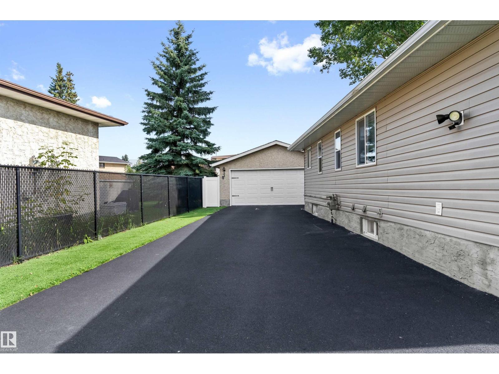 12 DUNLUCE RD NW - 38