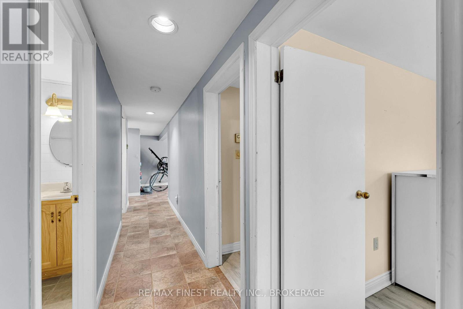9 MALLARD LANE - 30