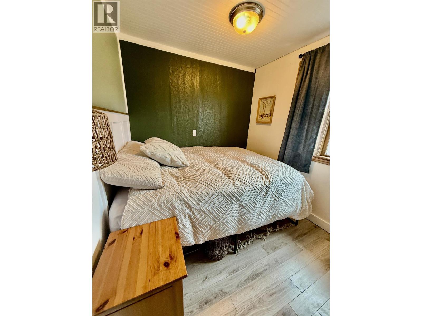 209 6th Avenue - 5