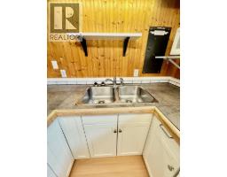 209 6th Avenue, Castlegar, BC V1N1T1 Photo 13