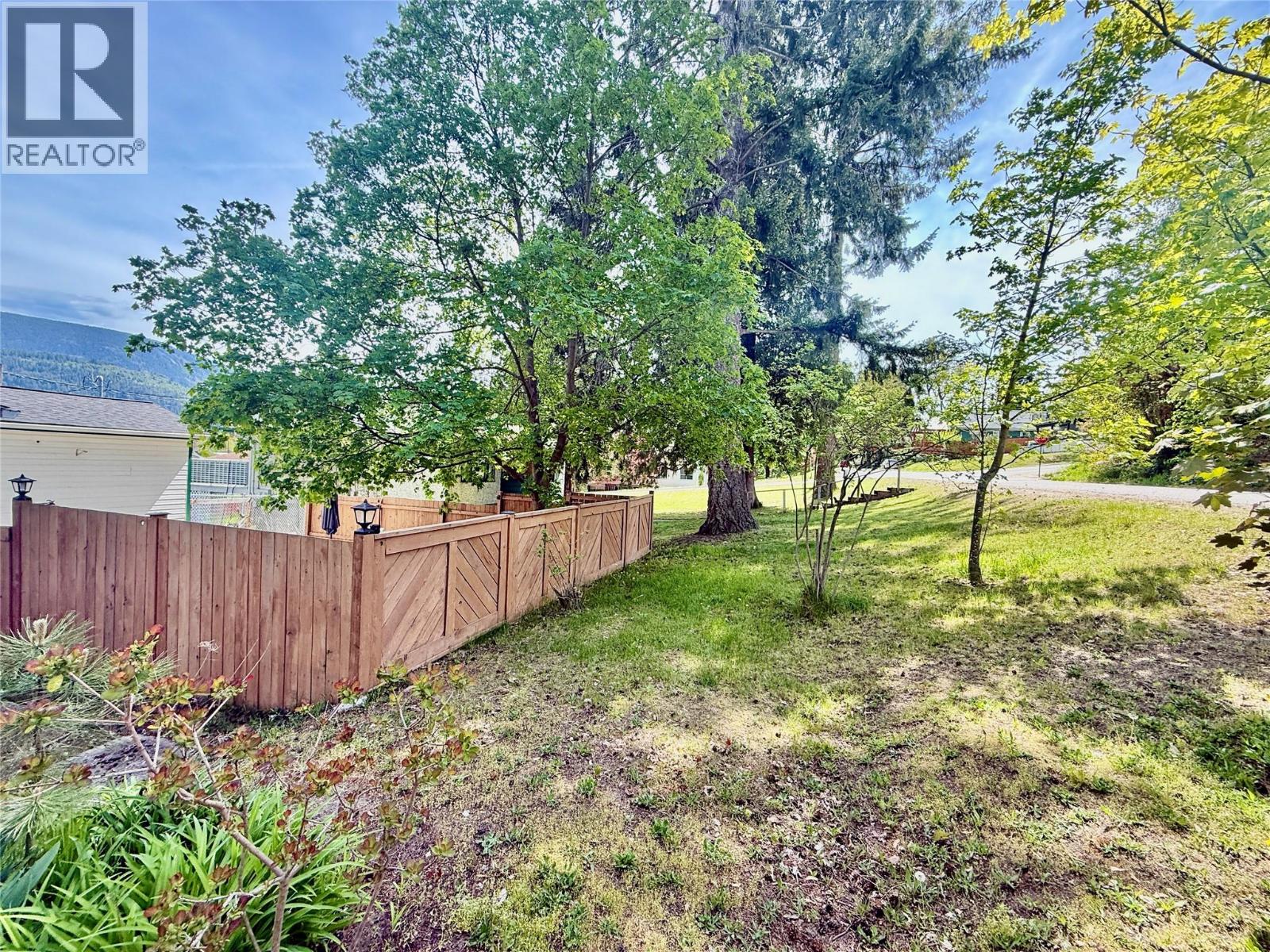 209 6th Avenue - 25