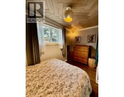 Primary Bedroom - 209 6th Avenue, Castlegar, BC V1N1T1 Photo 9